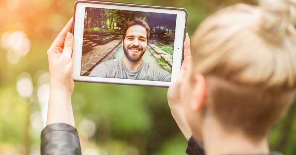 How to Cope with Long-Distance Relationship Depression - DreamWork in McKinney TX